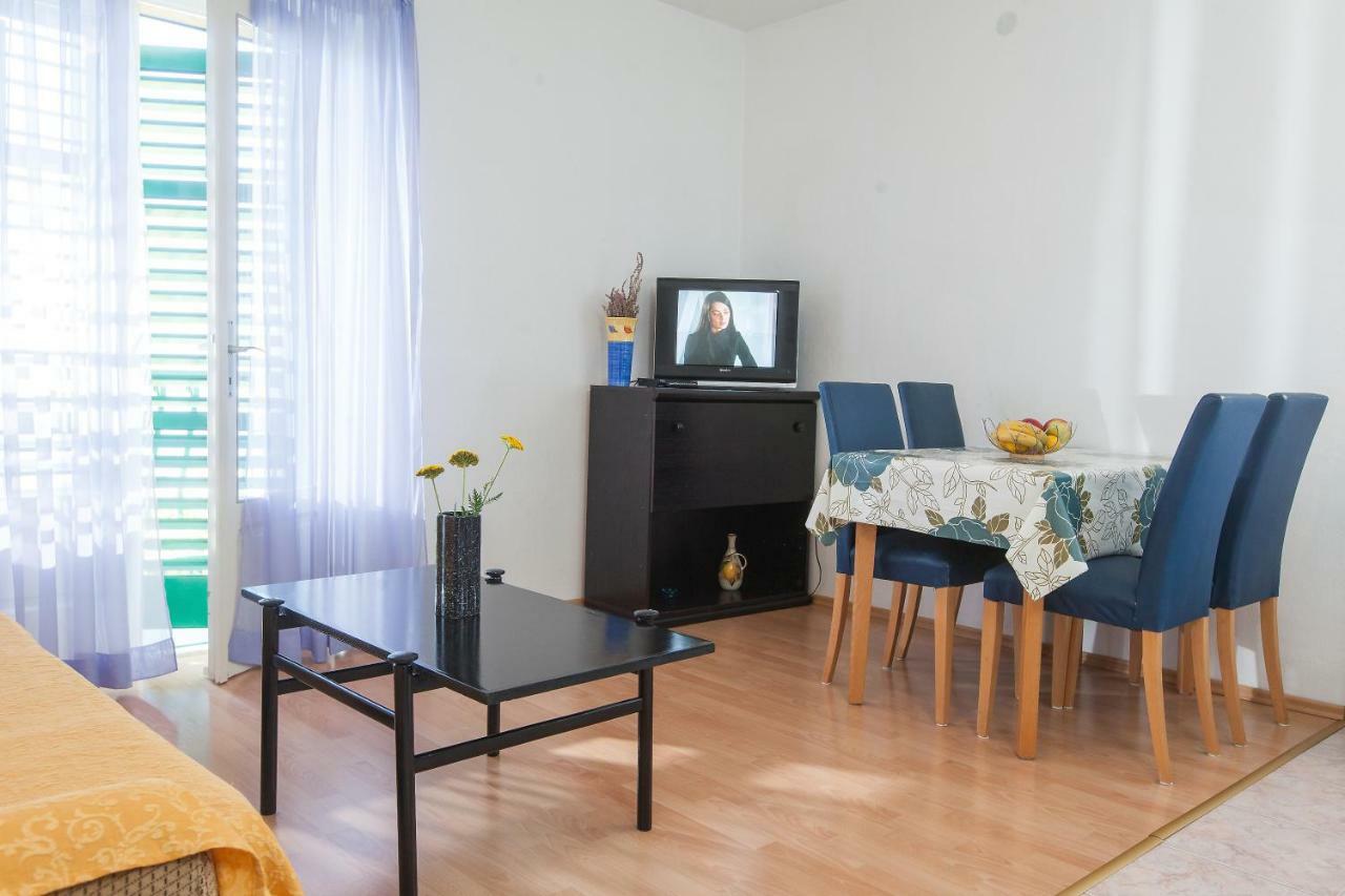 Apartmani Ivica Krzanic Podgora Exterior photo