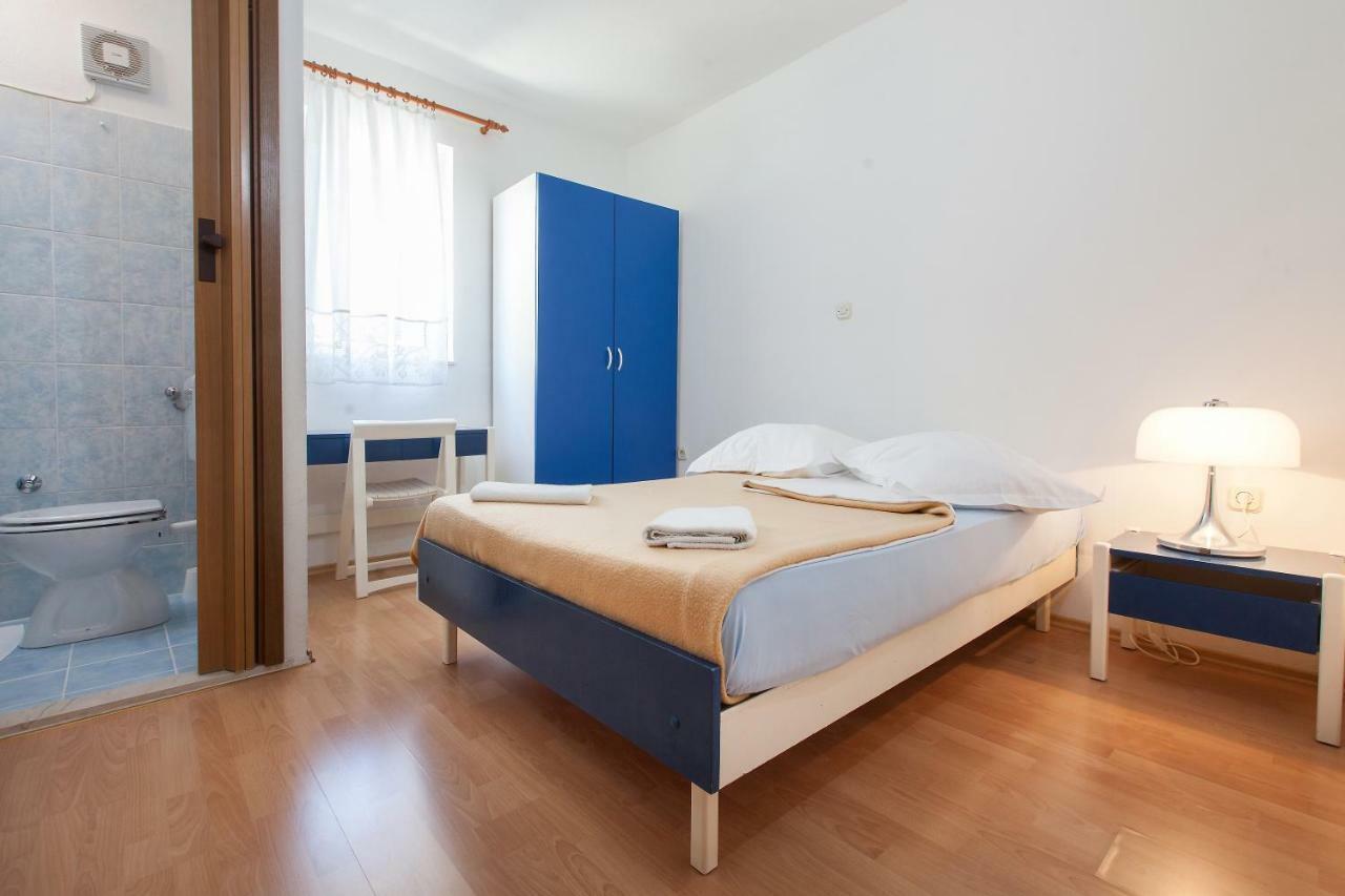 Apartmani Ivica Krzanic Podgora Exterior photo